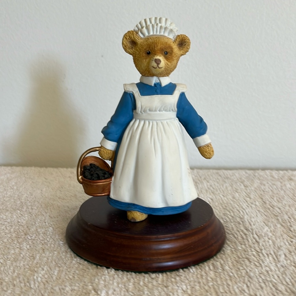 Bear figurine
